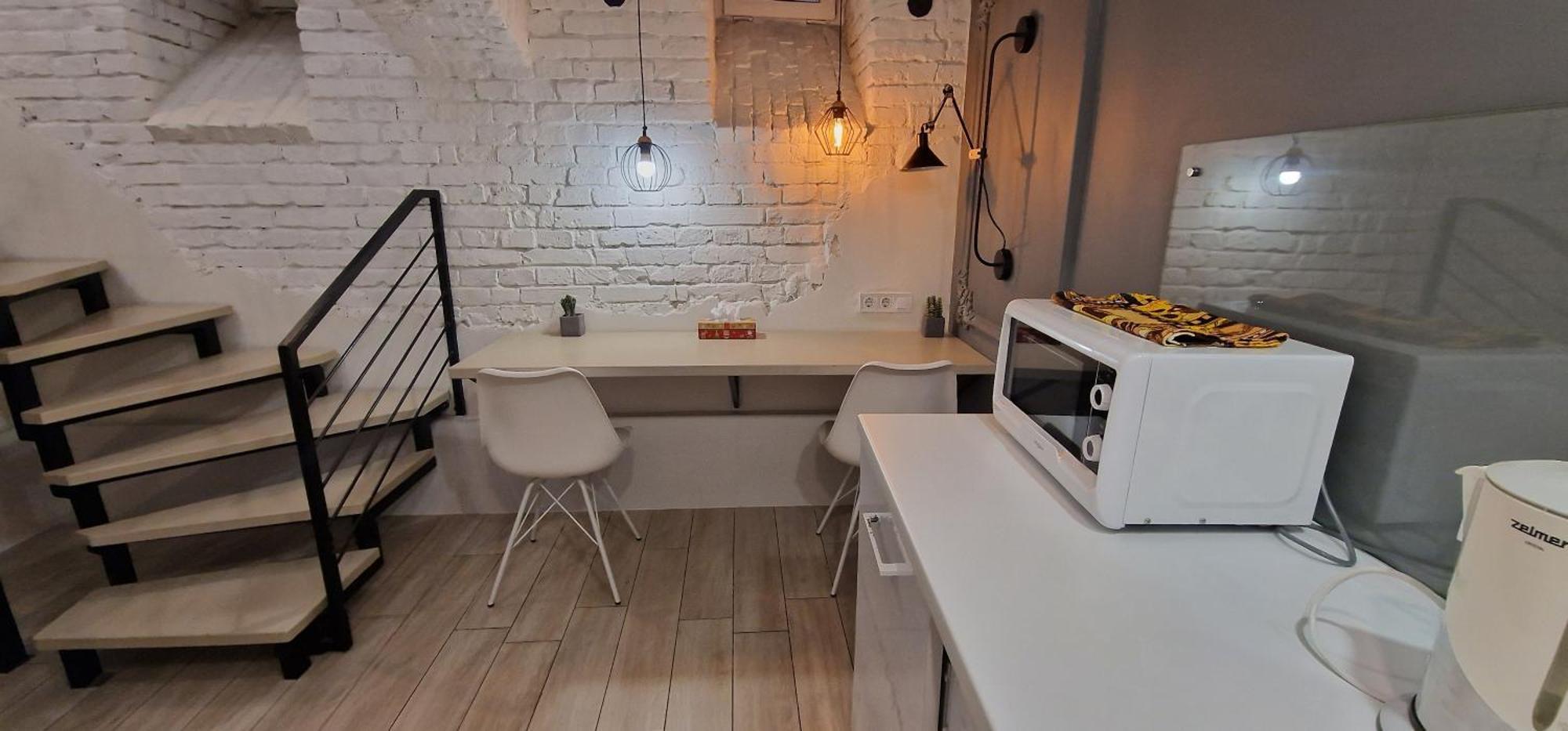 Чорно -Білий Люкс В Центрі Apartment Lviv Bagian luar foto