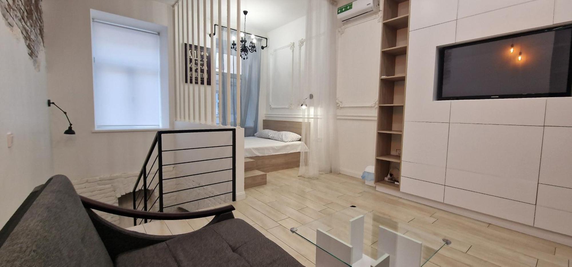 Чорно -Білий Люкс В Центрі Apartment Lviv Ruang foto